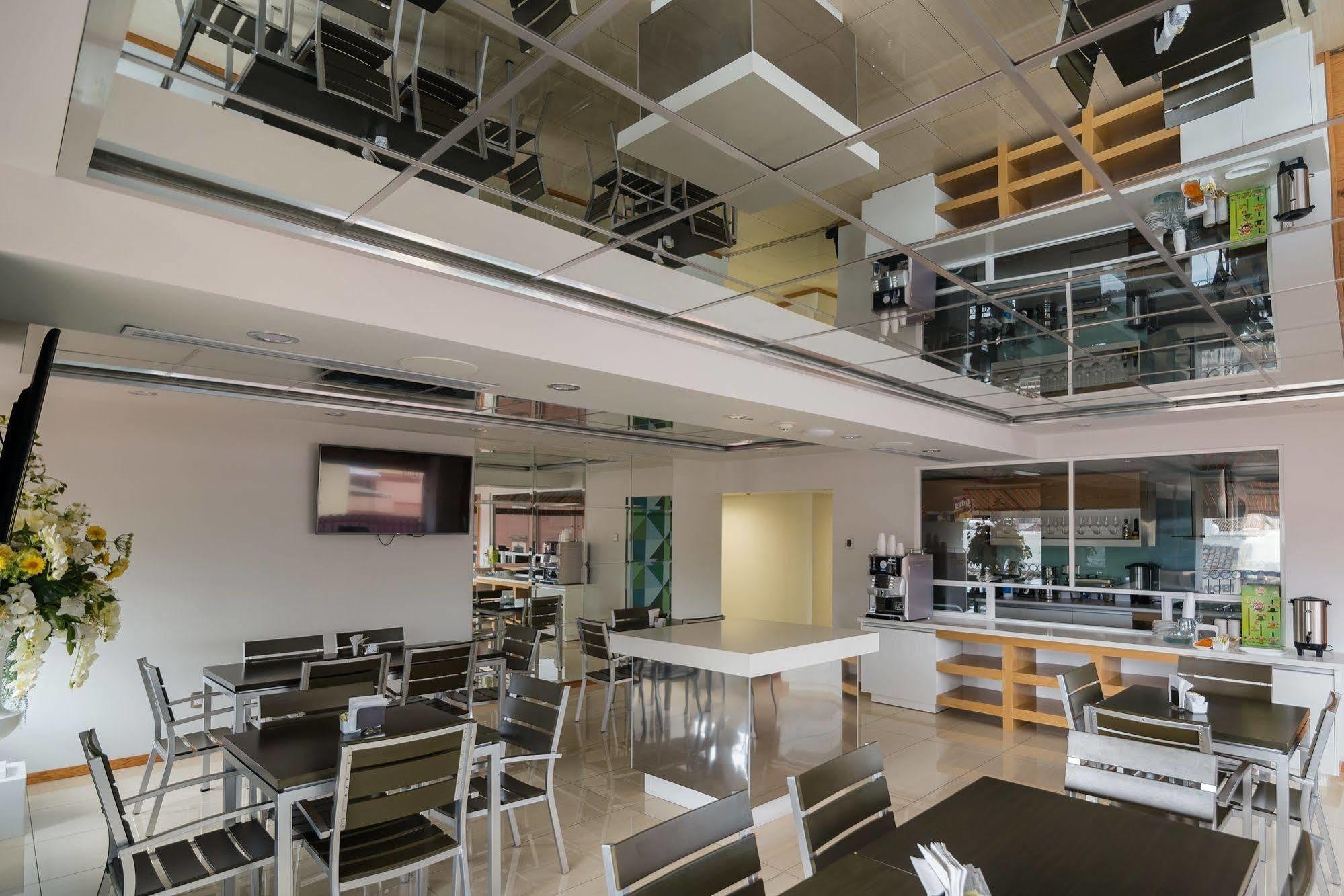 Concept Hotel Zamora de Hidalgo Εξωτερικό φωτογραφία