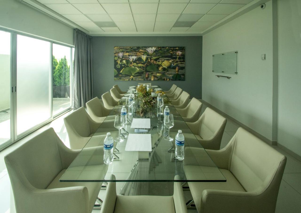 Concept Hotel Zamora de Hidalgo Εξωτερικό φωτογραφία