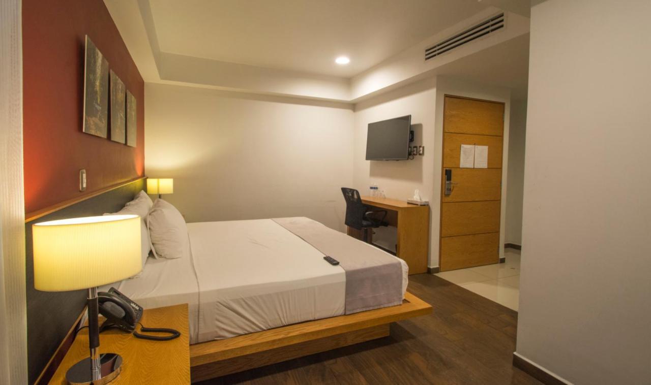 Concept Hotel Zamora de Hidalgo Εξωτερικό φωτογραφία